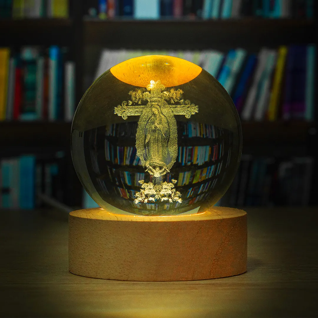 Esfera de cristal 3D iluminada con grabado láser de imagen religiosa